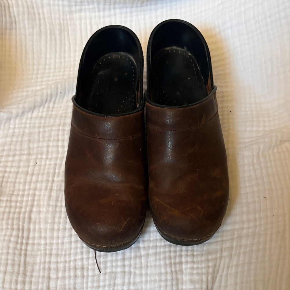 Sanita Dark Brown Leather Clogs